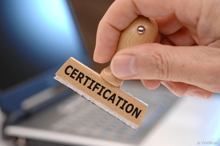 Certification ISO Tampon encreur avec le terme "certification"