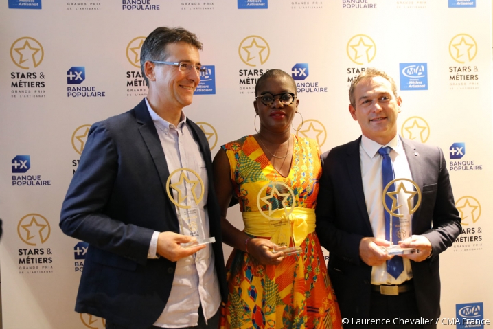 Photo de groupe des trois lauréats de l'année 